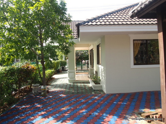 3 Bed/2 Bath Bungalow For Sale