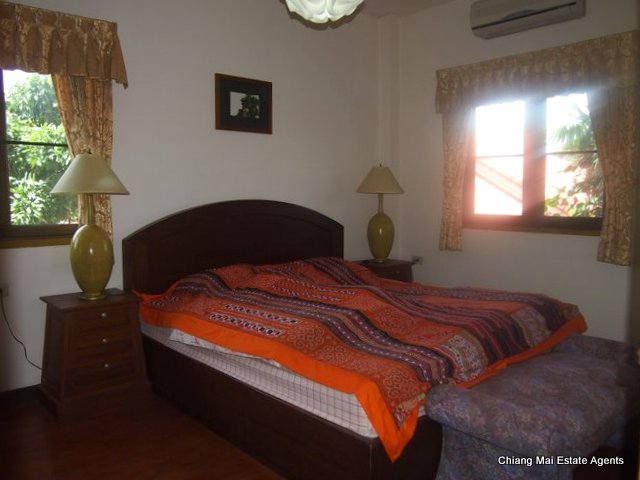 2 Houses 1 Property In Rungaroon 3