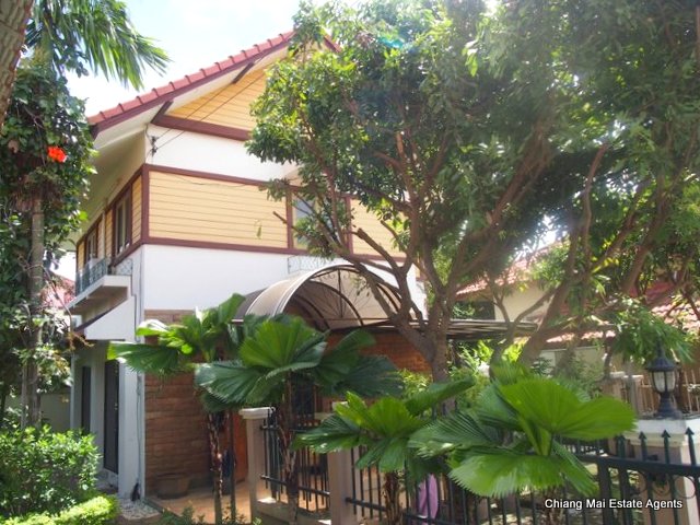 2 Houses 1 Property In Rungaroon 3