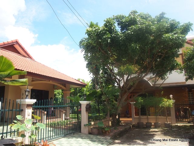 2 Houses 1 Property In Rungaroon 3