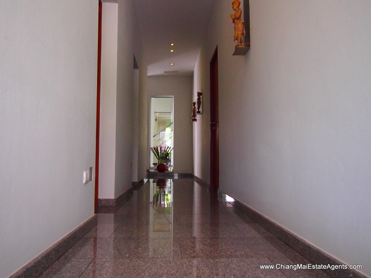 Fantastic Home with Pool in Hang Dong