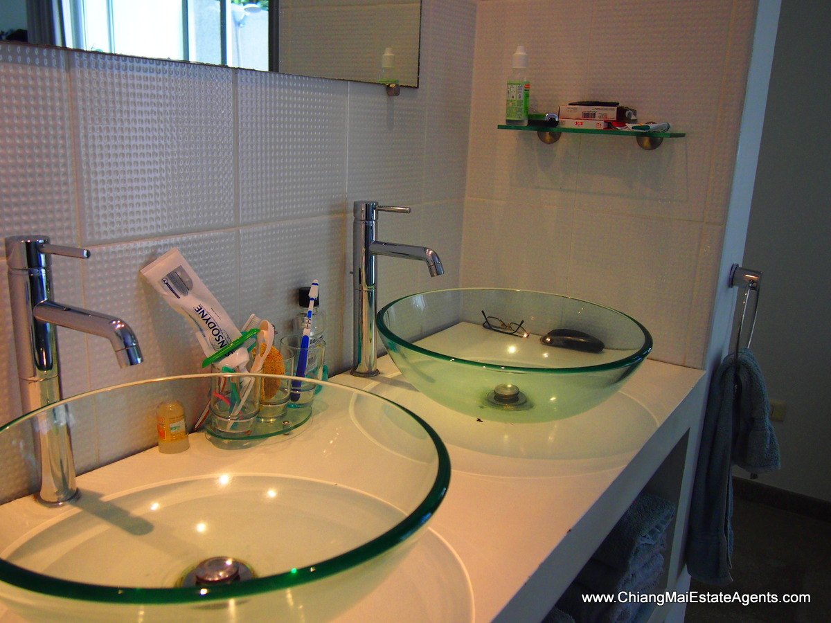 Fantastic Home with Pool in Hang Dong