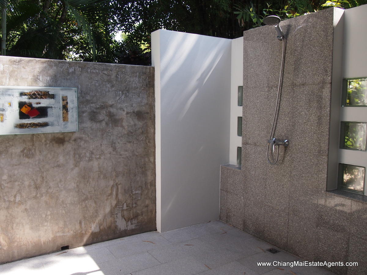 Fantastic Home with Pool in Hang Dong