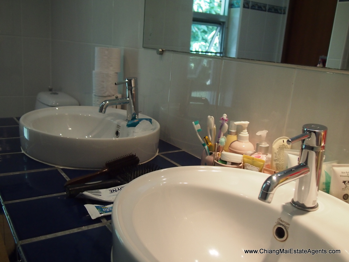 Fantastic Home with Pool in Hang Dong