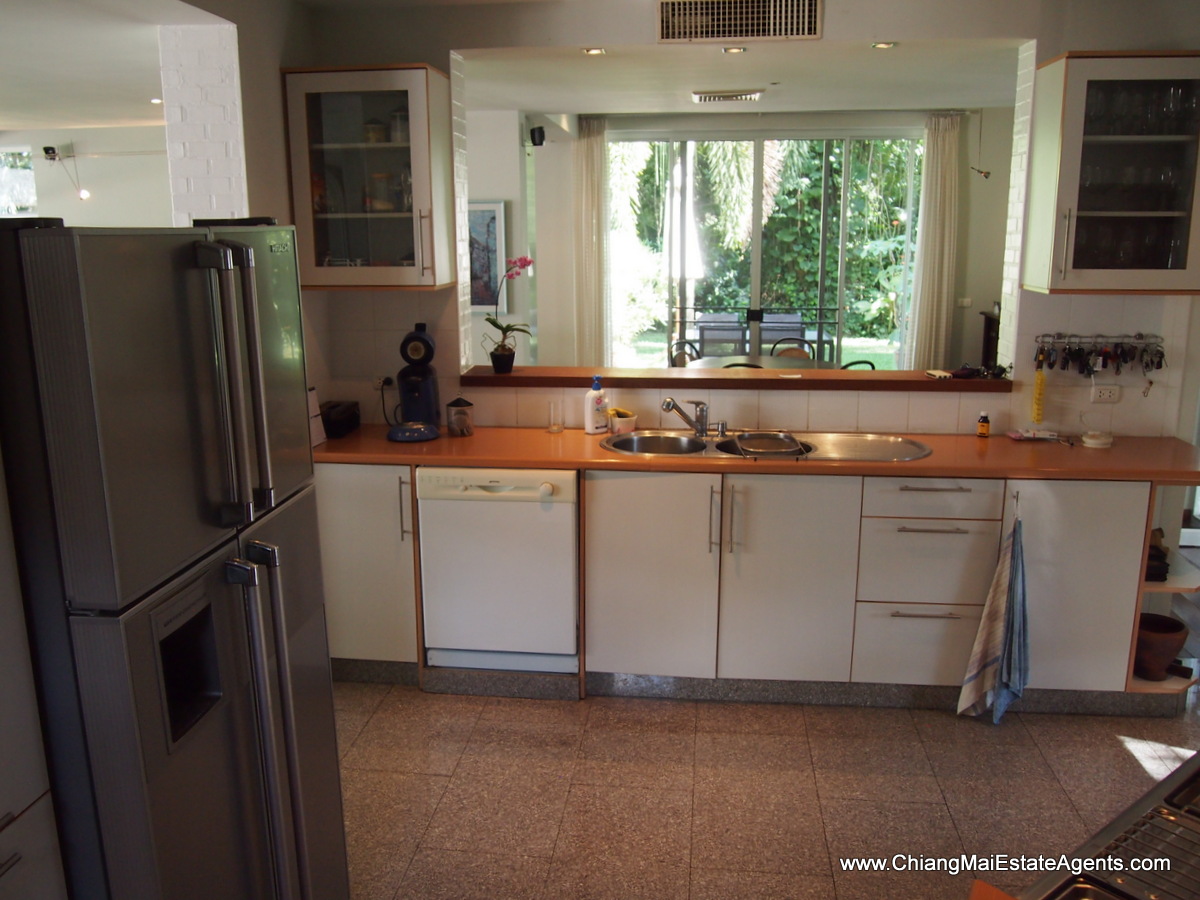 Fantastic Home with Pool in Hang Dong