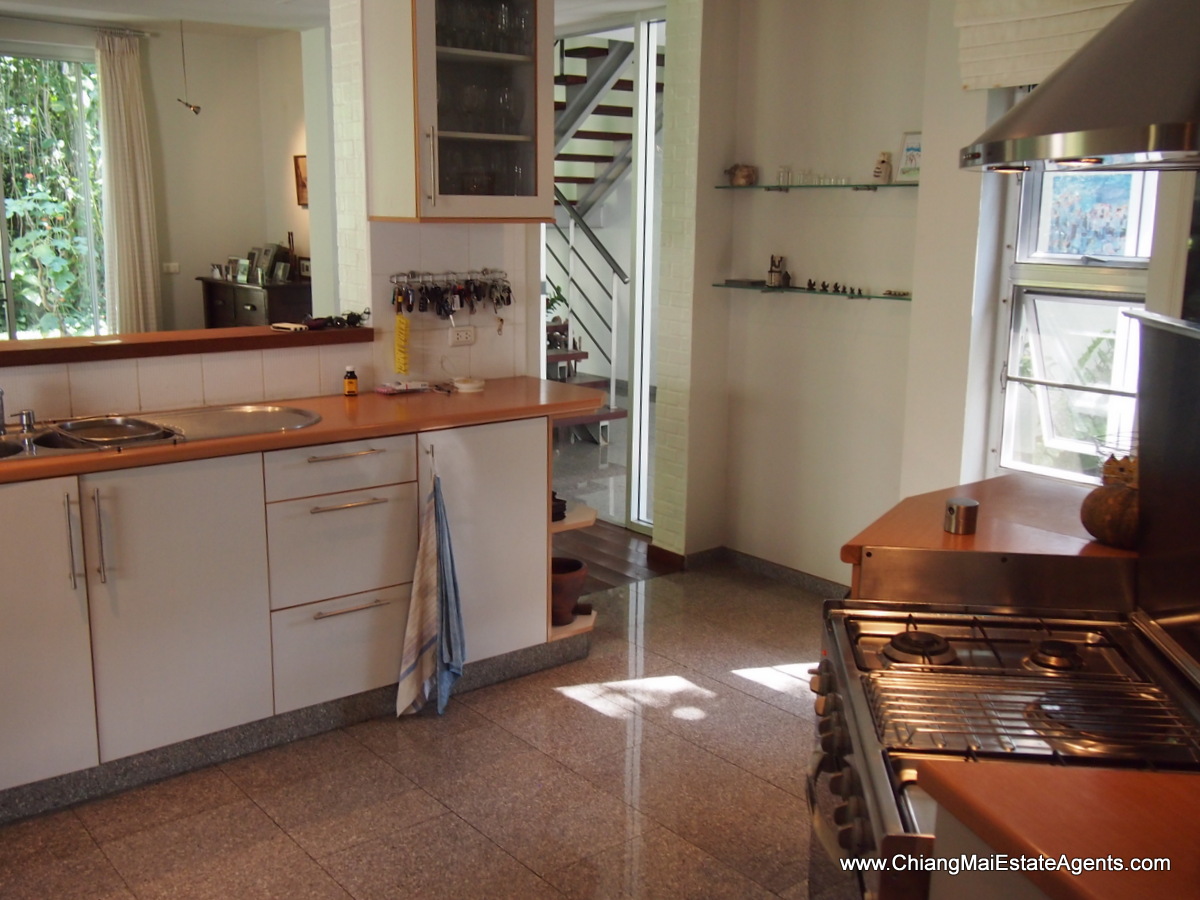 Fantastic Home with Pool in Hang Dong