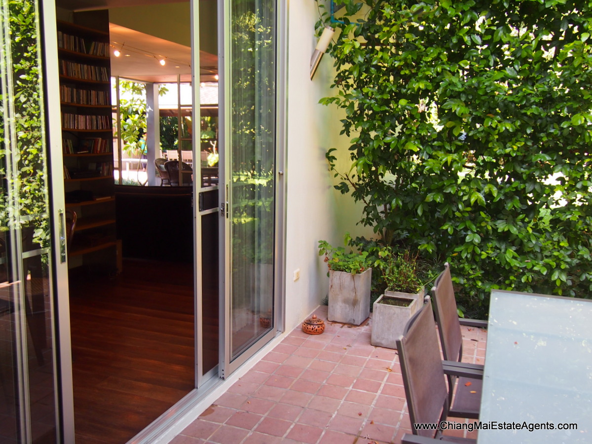 Fantastic Home with Pool in Hang Dong