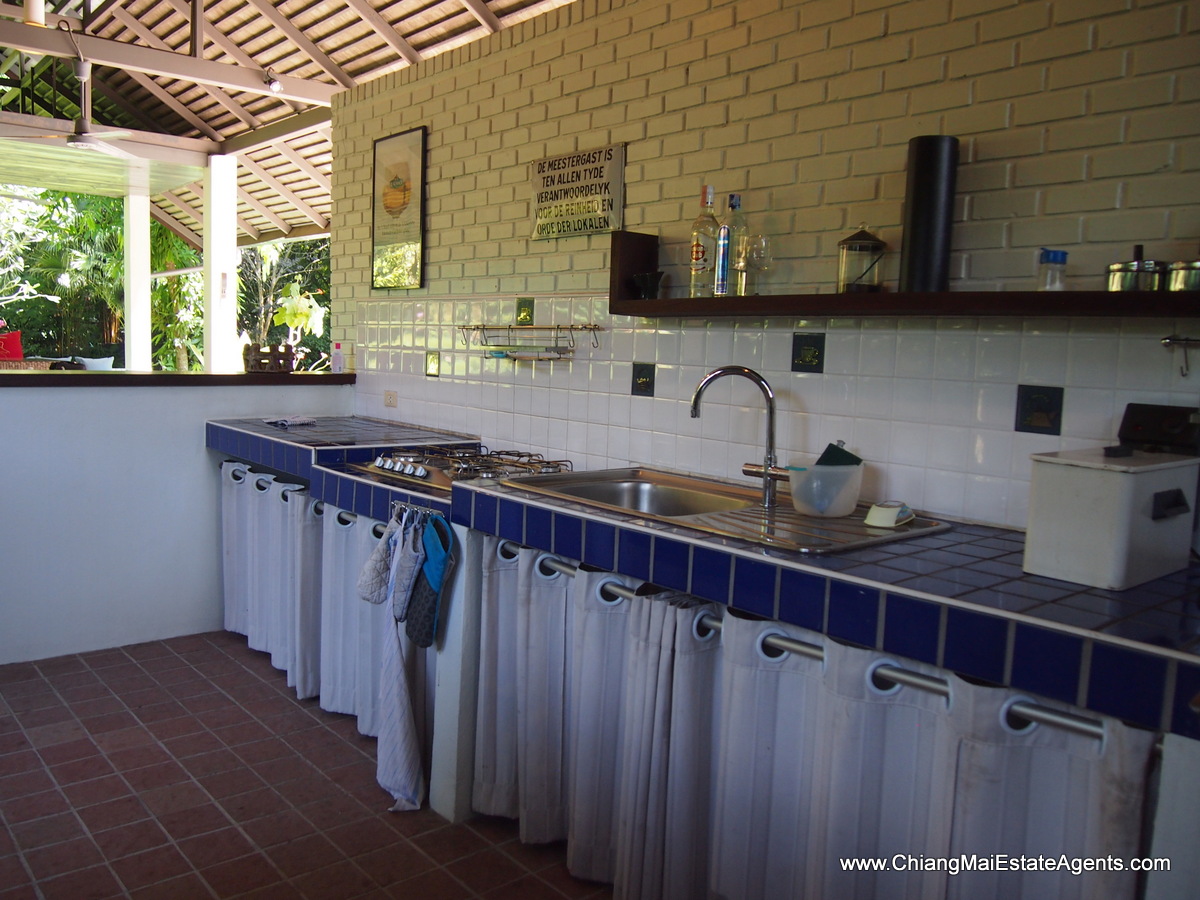 Fantastic Home with Pool in Hang Dong