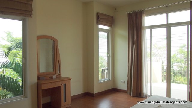 Custom 4 Bd, 3 Bth Home For Rent