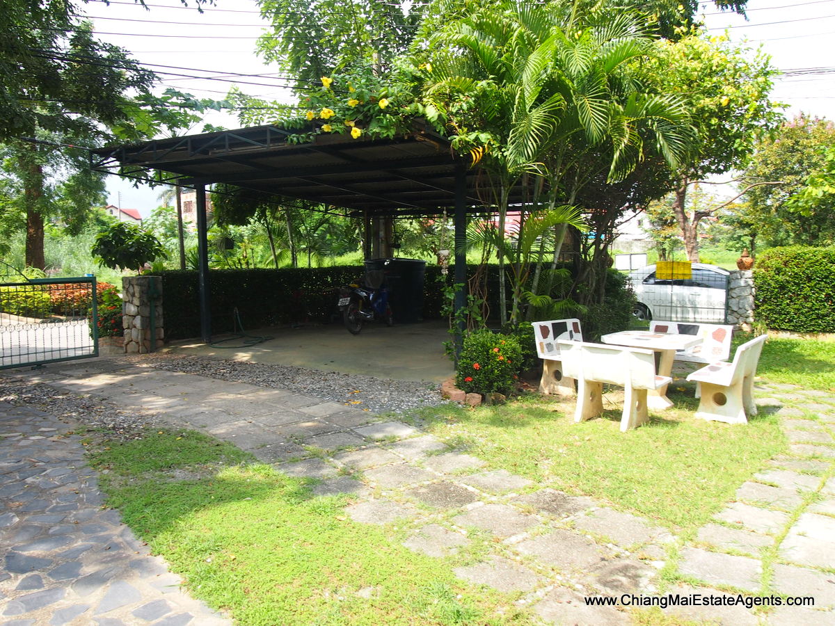 2 Bedroom Home with Separate Shop