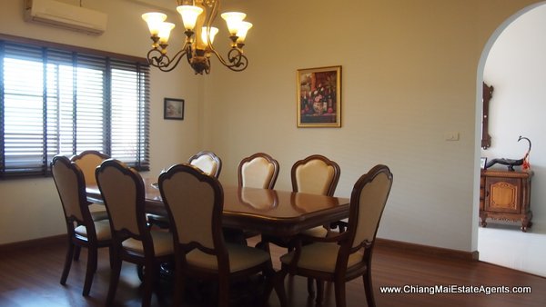 Luxury 5 Bedroom Home with Swimming Pool