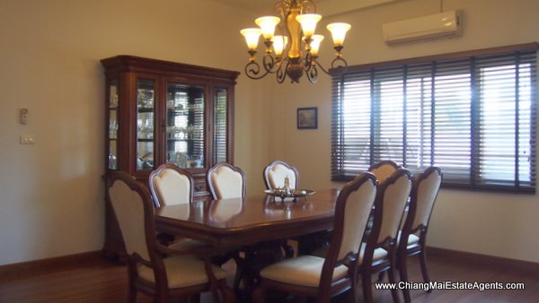Luxury 5 Bedroom Home with Swimming Pool