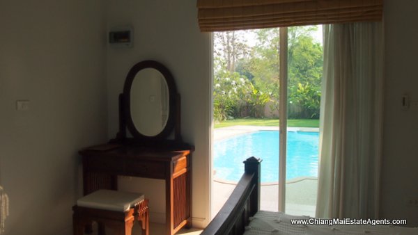 Luxury 5 Bedroom Home with Swimming Pool