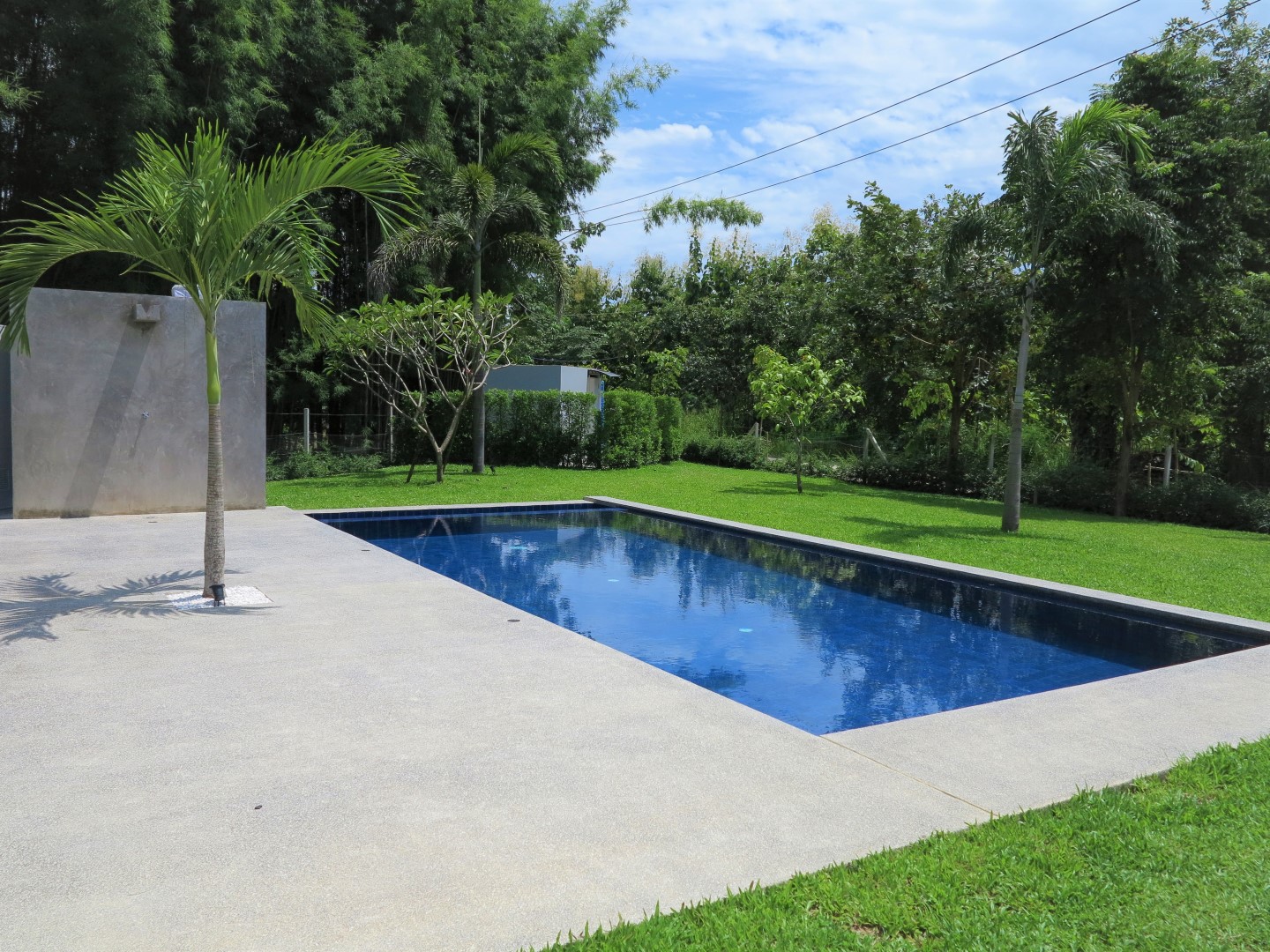 Large Single Story Home For Sale With Private Pool