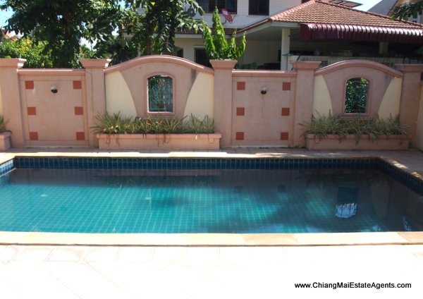 House with Private Pool in Sansai For Rent and Sale