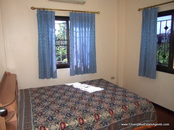 House with Private Pool in Sansai For Rent and Sale