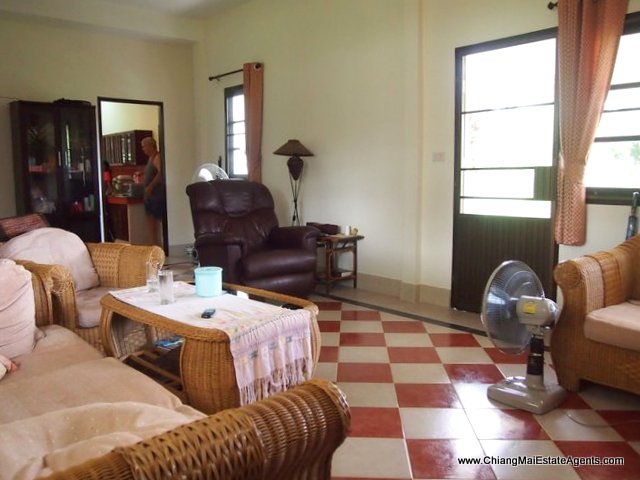 Beautiful 2 bedroom private house for sale in hang dong