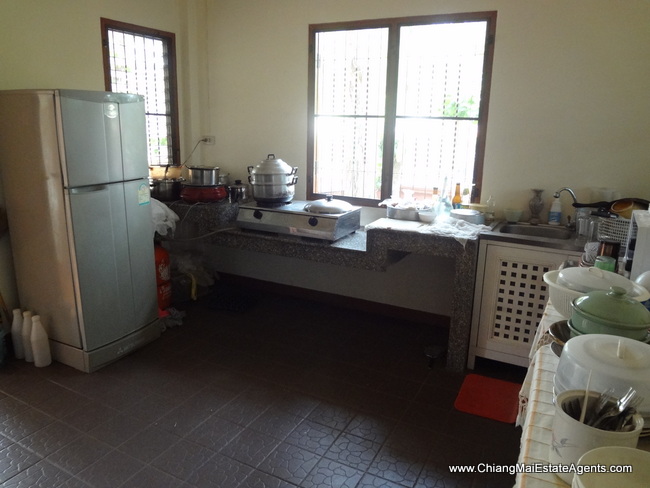 1 storey House For Sale