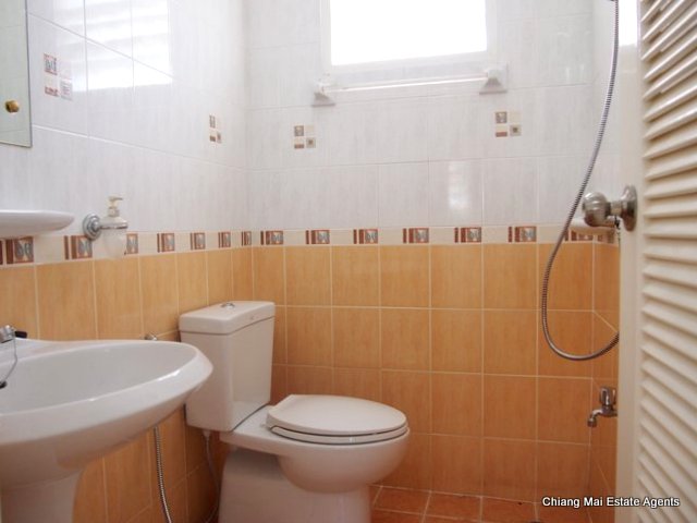 Large Modern Style House For Sale In Koolpuntville 9