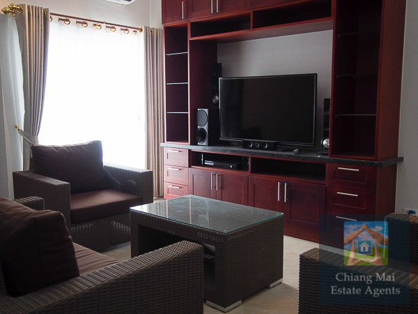 2 Bed Riverside Condominium for Rent