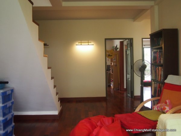 Beautiful 4 Bedroom Home in Moo Baan Nai Fun