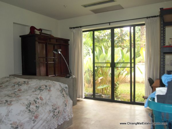 Beautiful 4 Bedroom Home in Moo Baan Nai Fun