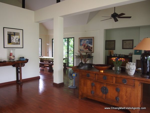 Beautiful 4 Bedroom Home in Moo Baan Nai Fun
