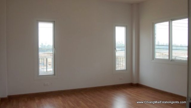 Wonderful 5 Bd, 4 Bth Home For Sale