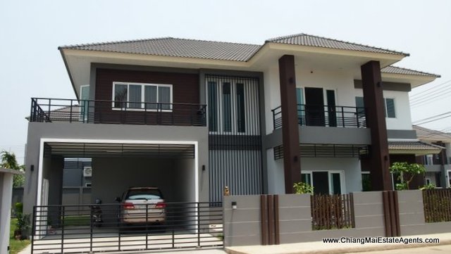 Wonderful 5 Bd, 4 Bth Home For Sale