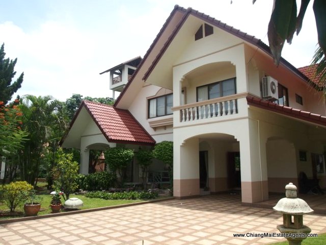 Amazing Modern Style House In Nai Fun