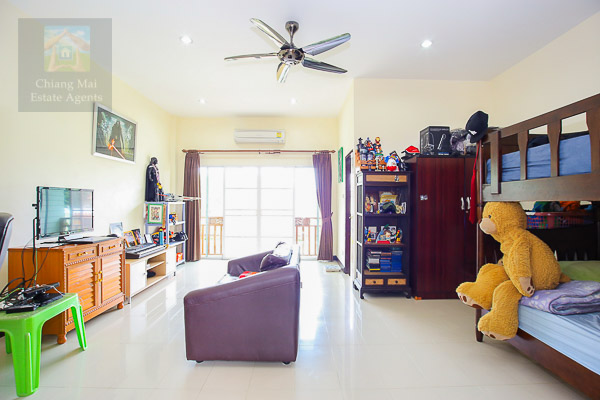 Spacious 4 Bed Bungalow with Private Pool