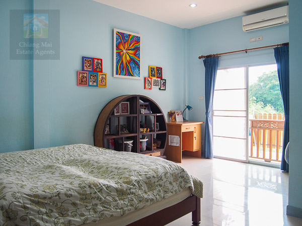 Spacious 4 Bed Bungalow with Private Pool