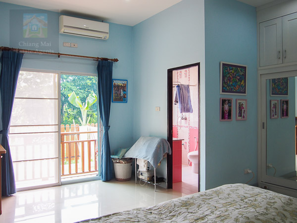 Spacious 4 Bed Bungalow with Private Pool