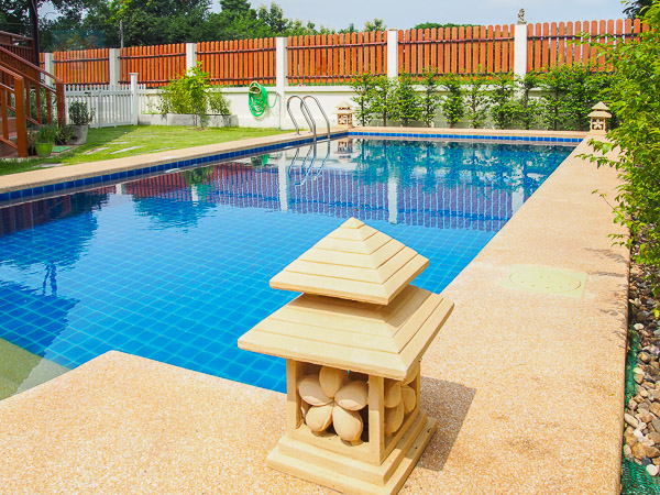 Spacious 4 Bed Bungalow with Private Pool