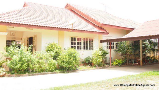 Bungalow for Rent in Moo Baan Rungarun