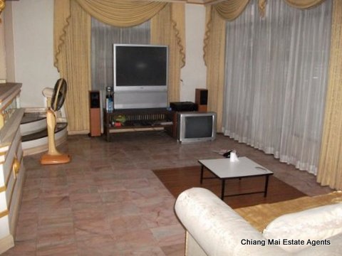 Luxurious 3 Bedroom House For Rent