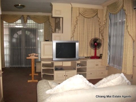 Luxurious 3 Bedroom House For Rent