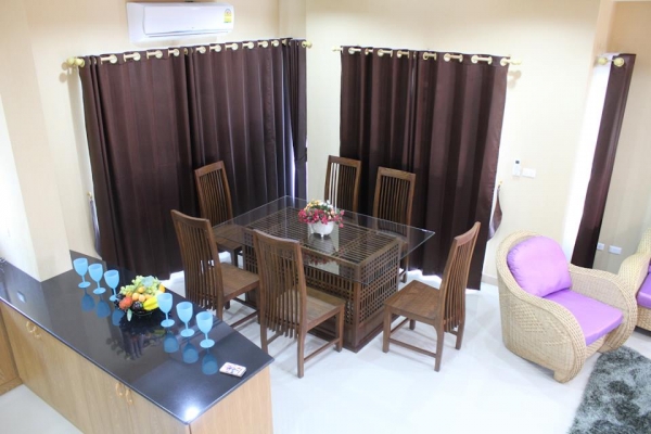 Fashionably Furnished 3 Bed in San Kamphaeng