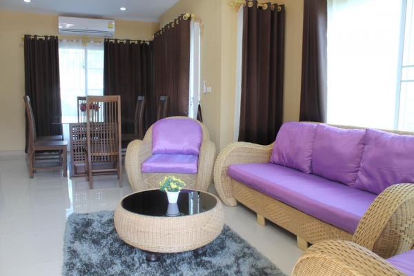 Fashionably Furnished 3 Bed in San Kamphaeng