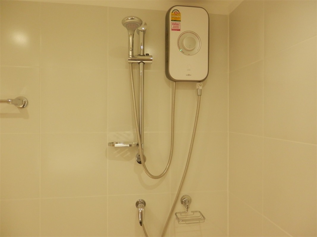 Condo For Rent In Hillside 3