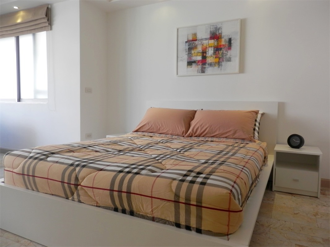 Condo For Rent In Hillside 3