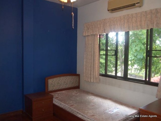 2 Story House For Rent in Mae Hia
