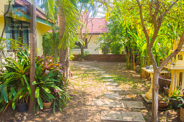 House For Rent In Nui Fun