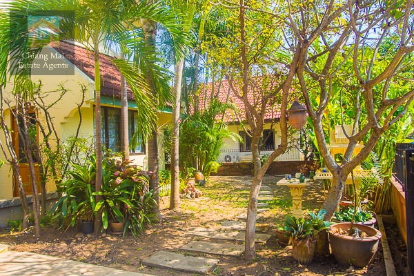 House For Rent In Nui Fun