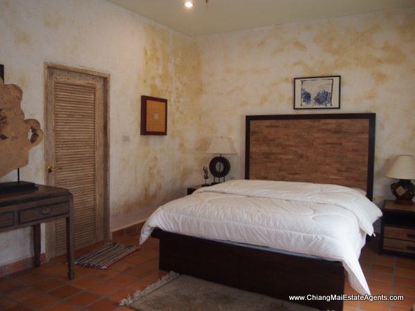 Beautiful Home with Pool For Rent