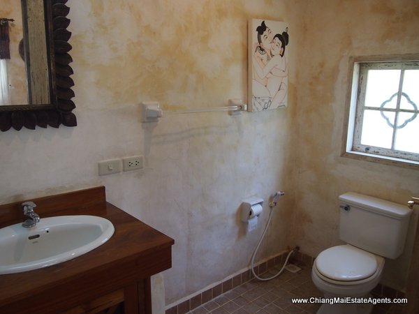 Beautiful Home with Pool For Rent