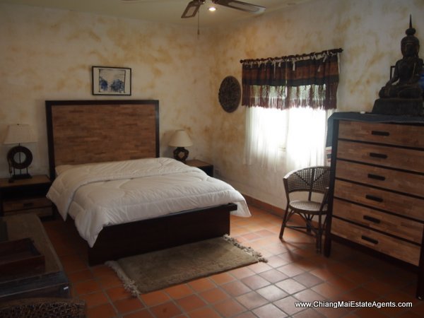 Beautiful Home with Pool For Rent
