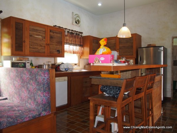 Beautiful Home with Pool For Rent