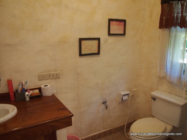 Beautiful Home with Pool For Rent