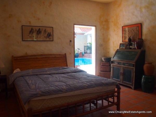 Beautiful Home with Pool For Rent